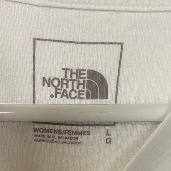 The North Face Womens White and‎ Black Logo Tee - Picture 3 of 4